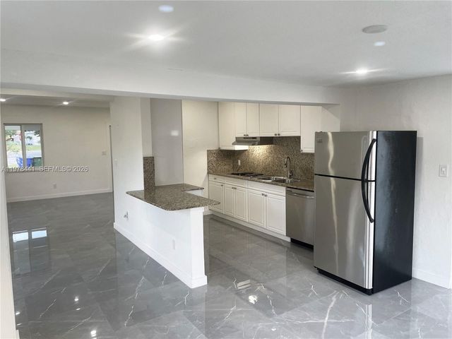 170 SW 63rd Ct, Miami, FL 33144