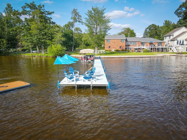 815 E Lake Mitchell Drive, Cadillac, MI 49601