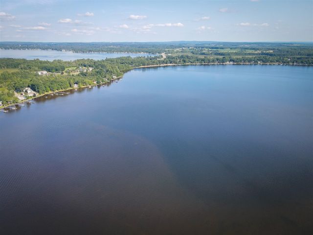 815 E Lake Mitchell Drive, Cadillac, MI 49601