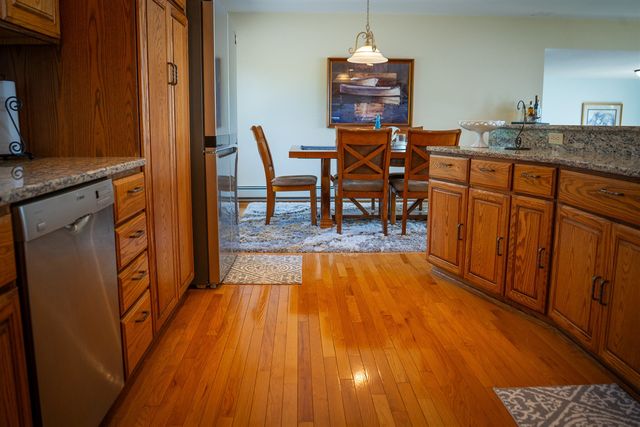 815 E Lake Mitchell Drive, Cadillac, MI 49601