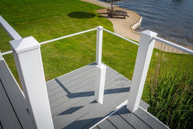 815 E Lake Mitchell Drive, Cadillac, MI 49601