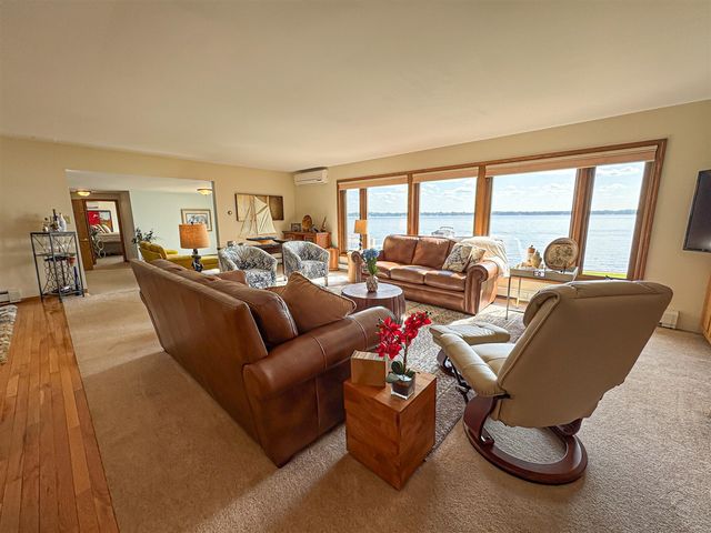 815 E Lake Mitchell Drive, Cadillac, MI 49601