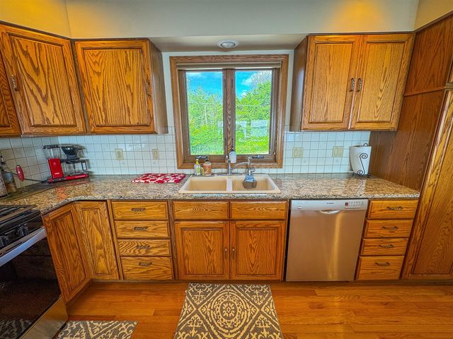 815 E Lake Mitchell Drive, Cadillac, MI 49601