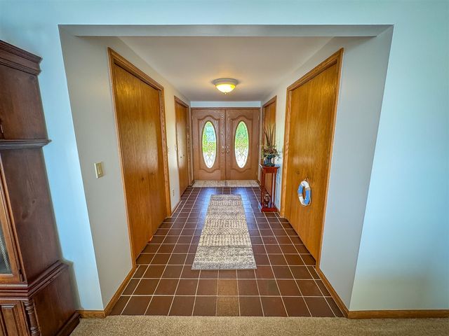 815 E Lake Mitchell Drive, Cadillac, MI 49601