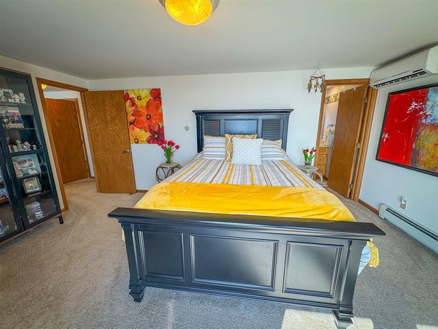 815 E Lake Mitchell Drive, Cadillac, MI 49601