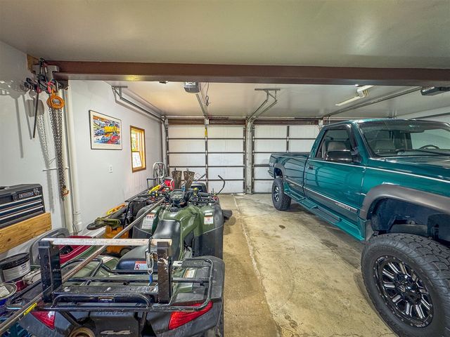 815 E Lake Mitchell Drive, Cadillac, MI 49601