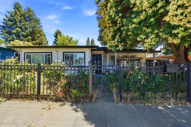 1691 Ashbury Drive, Concord, CA 94520