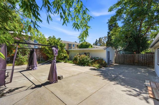 1691 Ashbury Drive, Concord, CA 94520