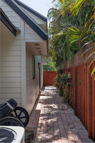 9200 SE Olympus Street, Hobe Sound, FL 33455
