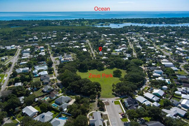 9200 SE Olympus Street, Hobe Sound, FL 33455