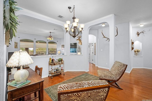 906 San Pedro, New Braunfels, TX 78132