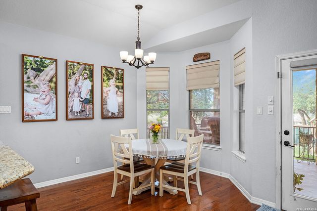 906 San Pedro, New Braunfels, TX 78132