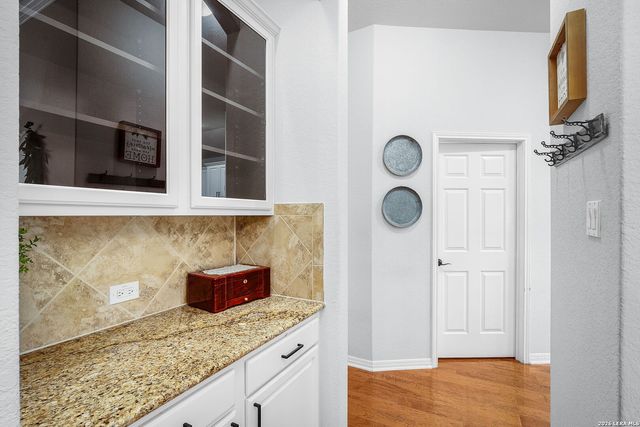 906 San Pedro, New Braunfels, TX 78132