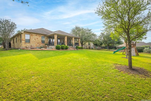 906 San Pedro, New Braunfels, TX 78132