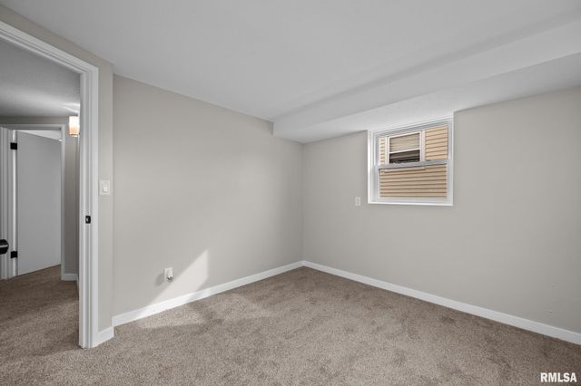 2625 HOLLY Drive, Bettendorf, IA 52722