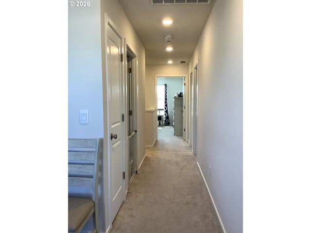 888 BEN BROWN Ln, Woodburn, OR 97071