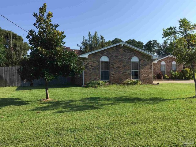 6852 Lake Joanne Dr, Pensacola, FL 32506
