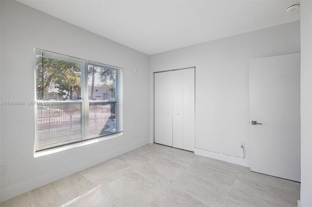 529 NW 42nd St, Miami, FL 33127