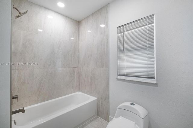 529 NW 42nd St, Miami, FL 33127