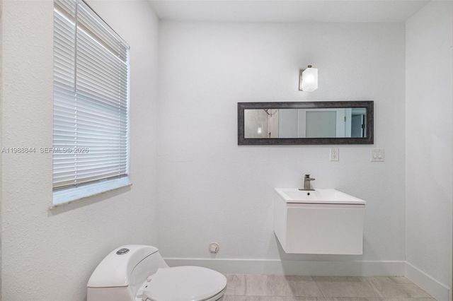 529 NW 42nd St, Miami, FL 33127