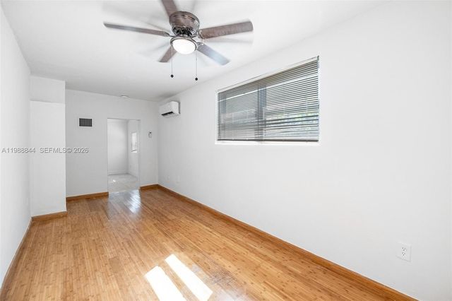 529 NW 42nd St, Miami, FL 33127