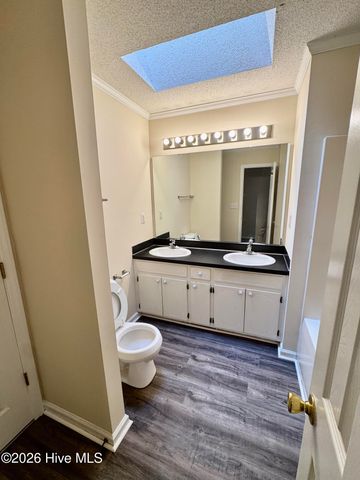 3951 Sterling Pointe Drive Ooo6, Winterville, NC 28590