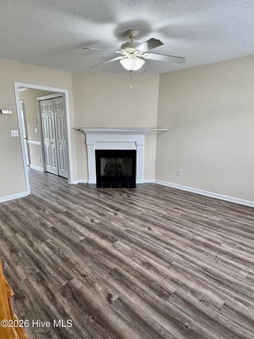 3951 Sterling Pointe Drive Ooo6, Winterville, NC 28590