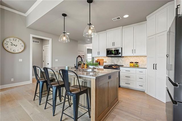25325 W 146th Street, Olathe, KS 66061