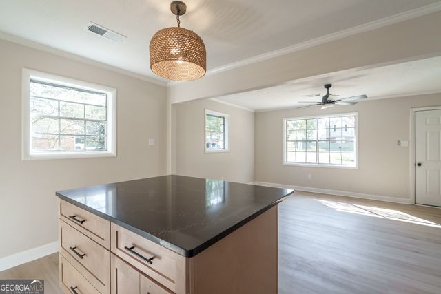 511 Lee Byrd Road, Loganville, GA 30052