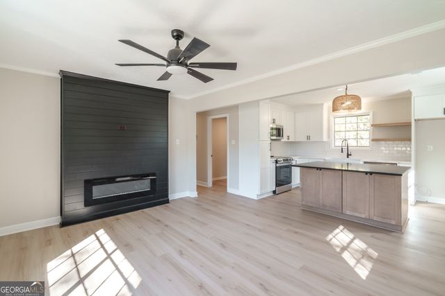 511 Lee Byrd Road, Loganville, GA 30052