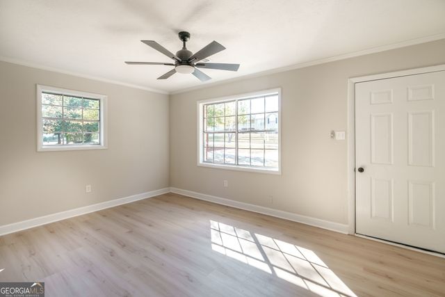 511 Lee Byrd Road, Loganville, GA 30052