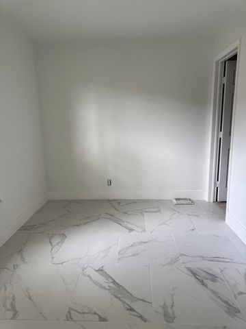 501 SW 83rd Avenue, North Lauderdale, FL 33068