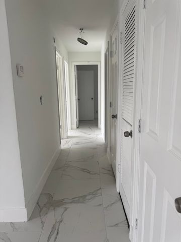 501 SW 83rd Avenue, North Lauderdale, FL 33068