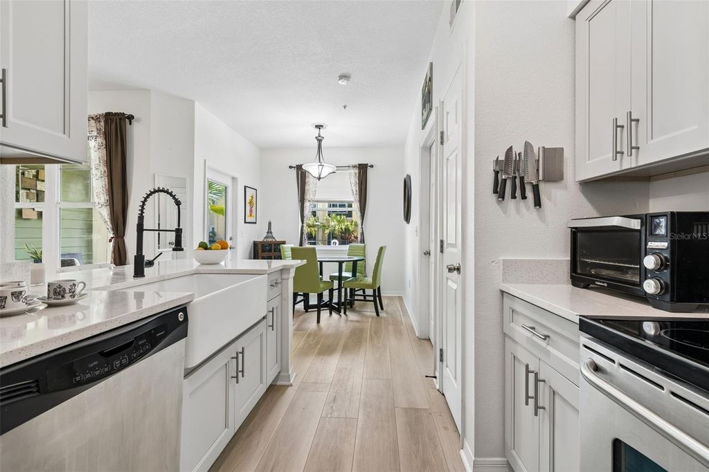 Image 16 of property listing at 1910 E PALM AVENUE 9101, Tampa, FL 33605