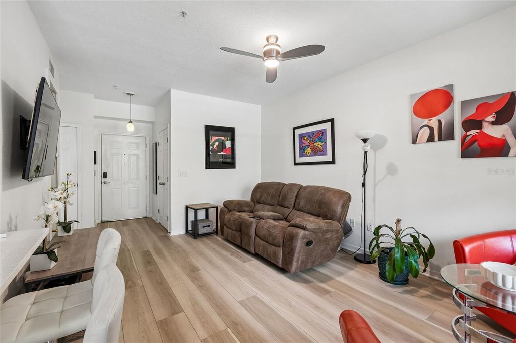 Image 6 of property listing at 1910 E PALM AVENUE 9101, Tampa, FL 33605