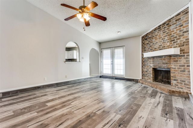 2930 Churchill Way, Garland, TX 75044