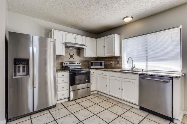 2930 Churchill Way, Garland, TX 75044