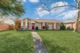 2930 Churchill Way, Garland, TX 75044