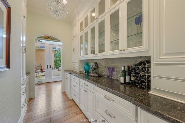 4211 Serrano Court, Bryan, TX 77802