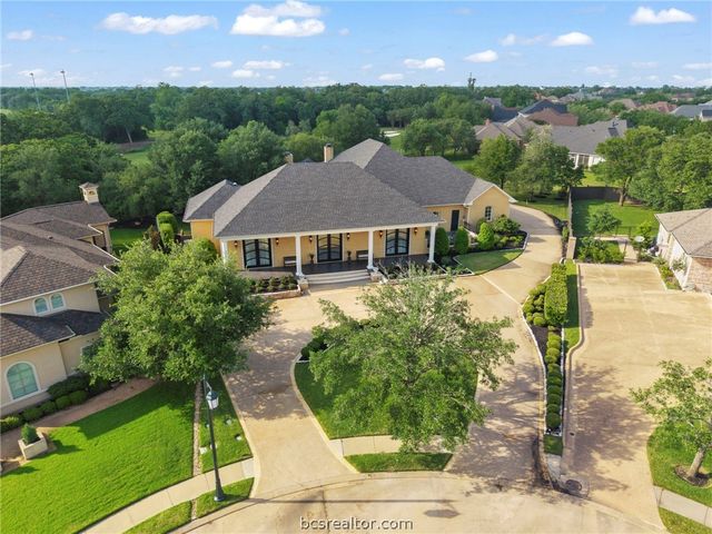 4211 Serrano Court, Bryan, TX 77802