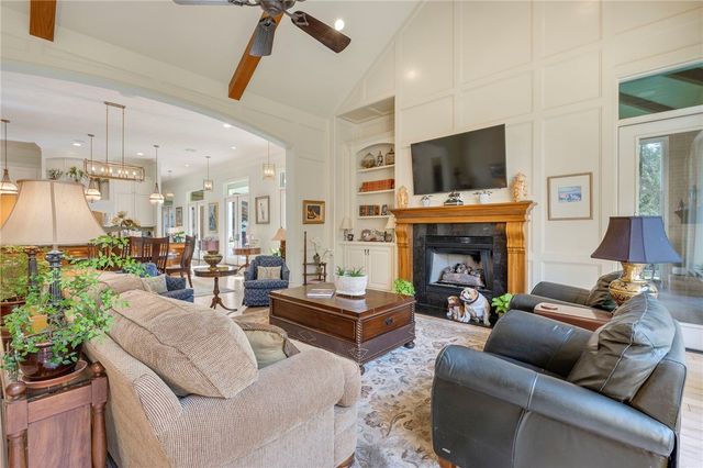 4211 Serrano Court, Bryan, TX 77802
