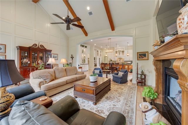 4211 Serrano Court, Bryan, TX 77802