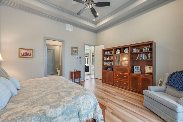 4211 Serrano Court, Bryan, TX 77802