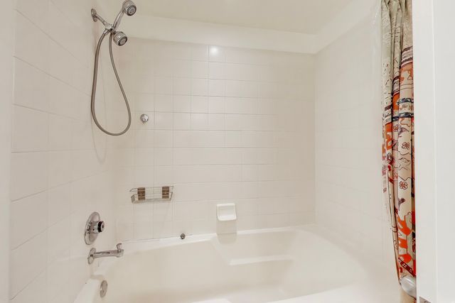 550 N Kingsbury Street 512, Chicago, IL 60654