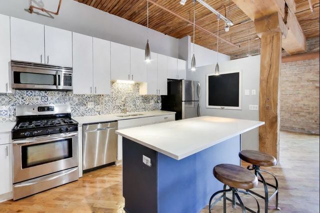 550 N Kingsbury Street 512, Chicago, IL 60654