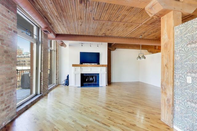 550 N Kingsbury Street 512, Chicago, IL 60654