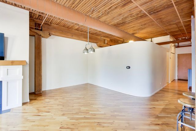 550 N Kingsbury Street 512, Chicago, IL 60654