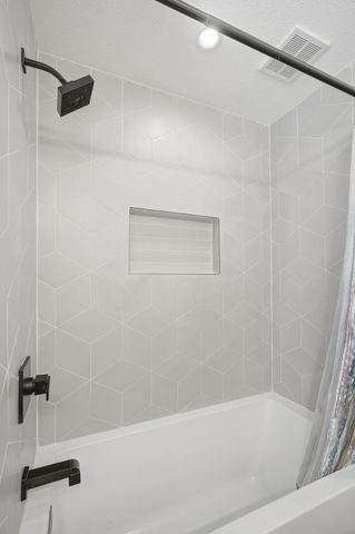 2114 S HATCH St, Spokane, WA 99203