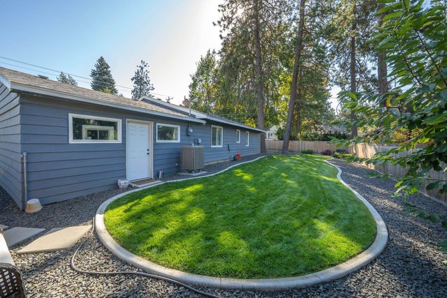 2114 S HATCH St, Spokane, WA 99203