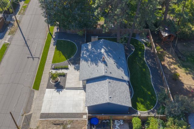 2114 S HATCH St, Spokane, WA 99203